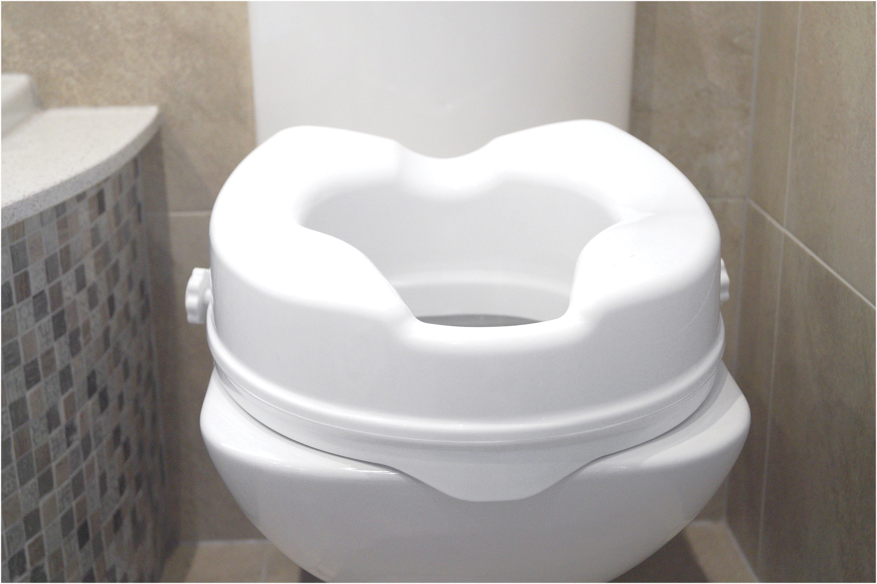 Aidapt - Toiletverhoger 5 cm - Ergonomisch - Eenvoudige installatie - Wit